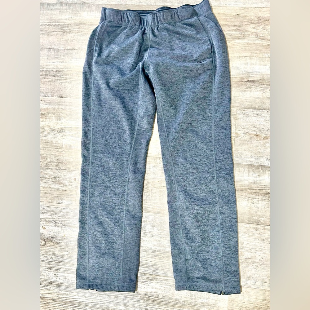 Women’s therma-fit  Charcoal Joggers.